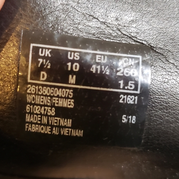 Women's Clarks booties size 10 - Picture 6 of 6